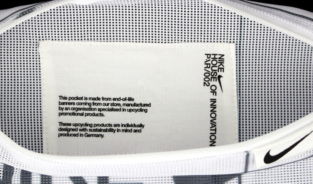 Nike-reciclage-upcycling-banner-plane-Pouch-Etui-Pocket