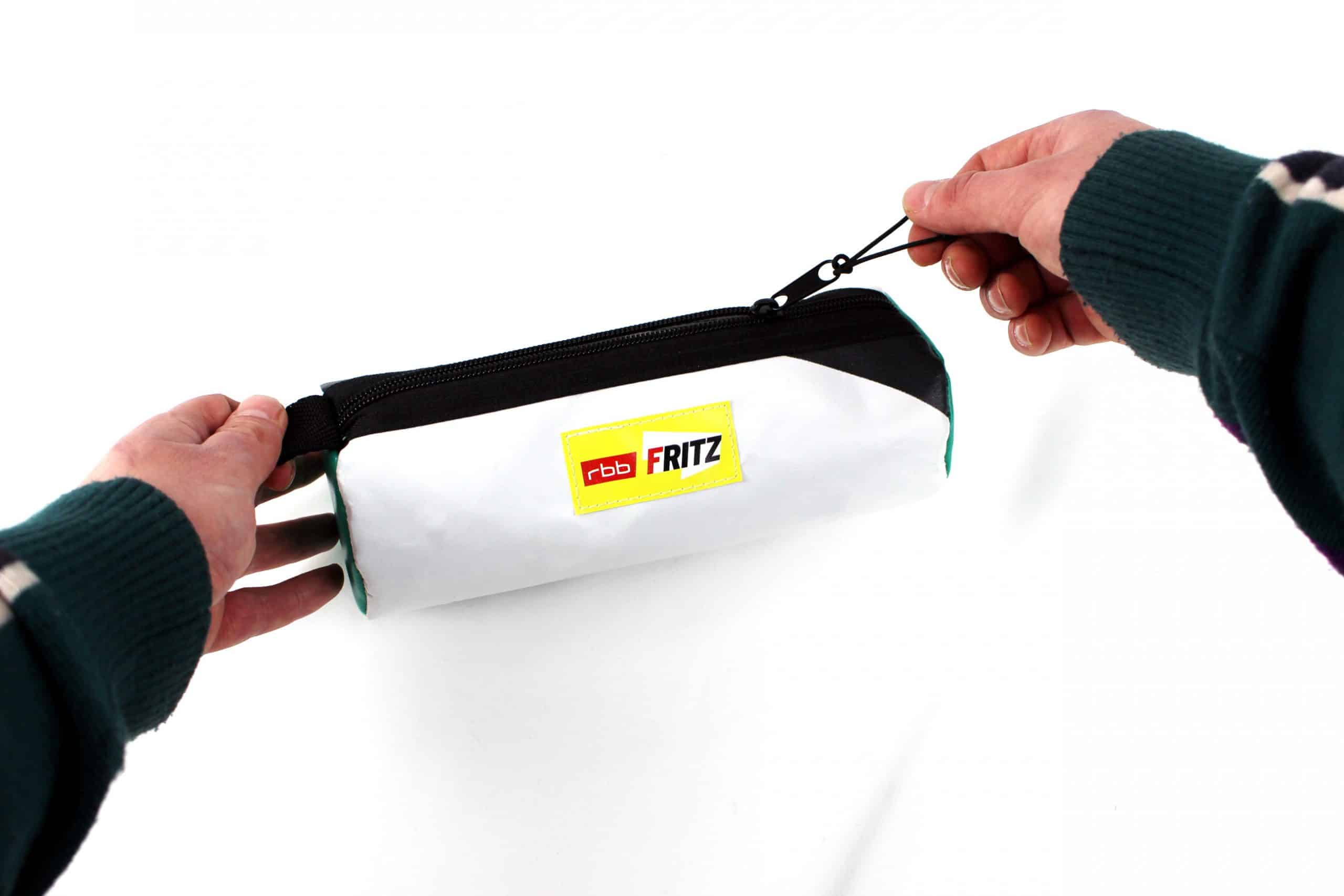 reciclage-upcycling-banner-plane-Mäppchen rund