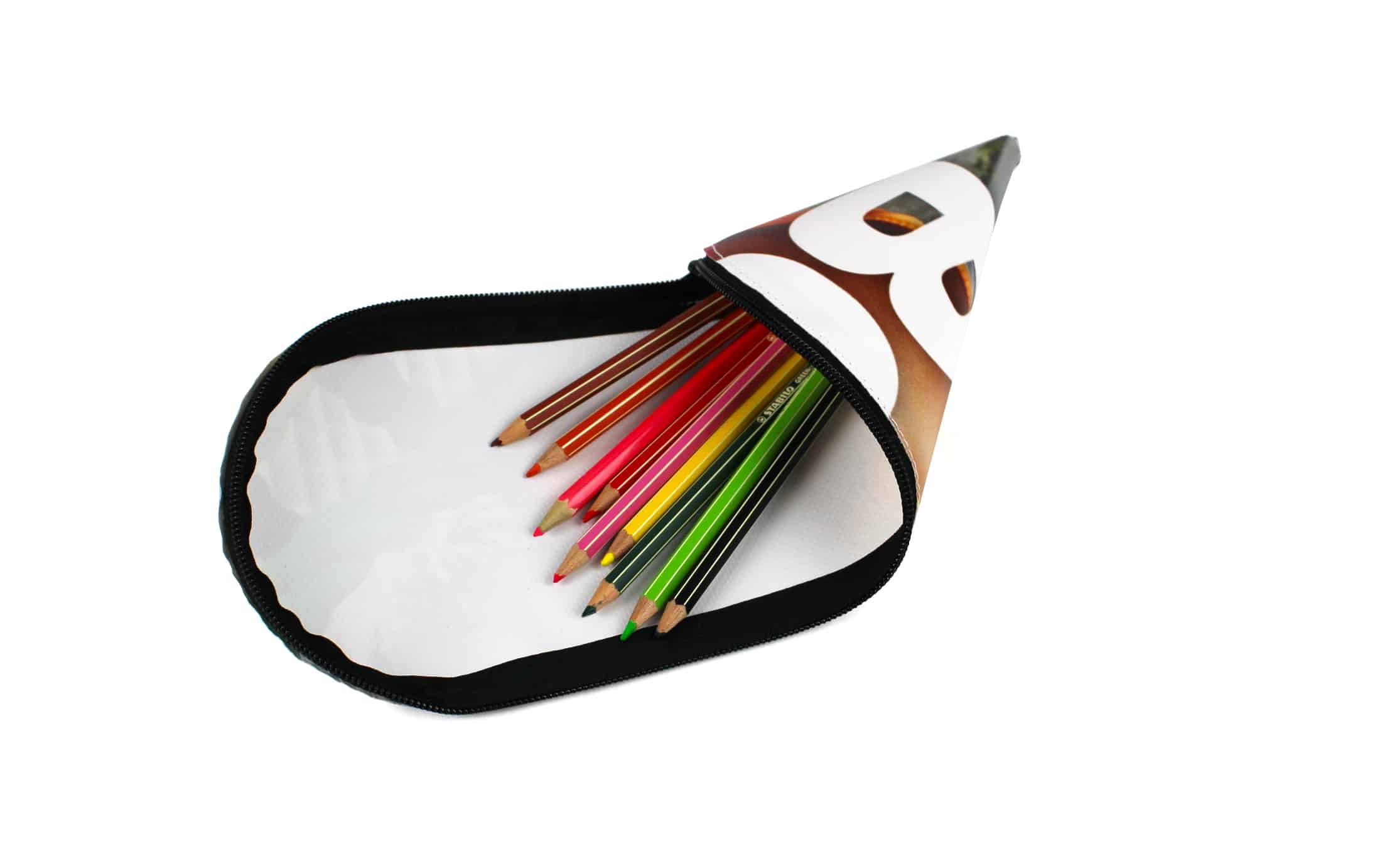 reciclage-upcycling-banner-plane-Necessaire