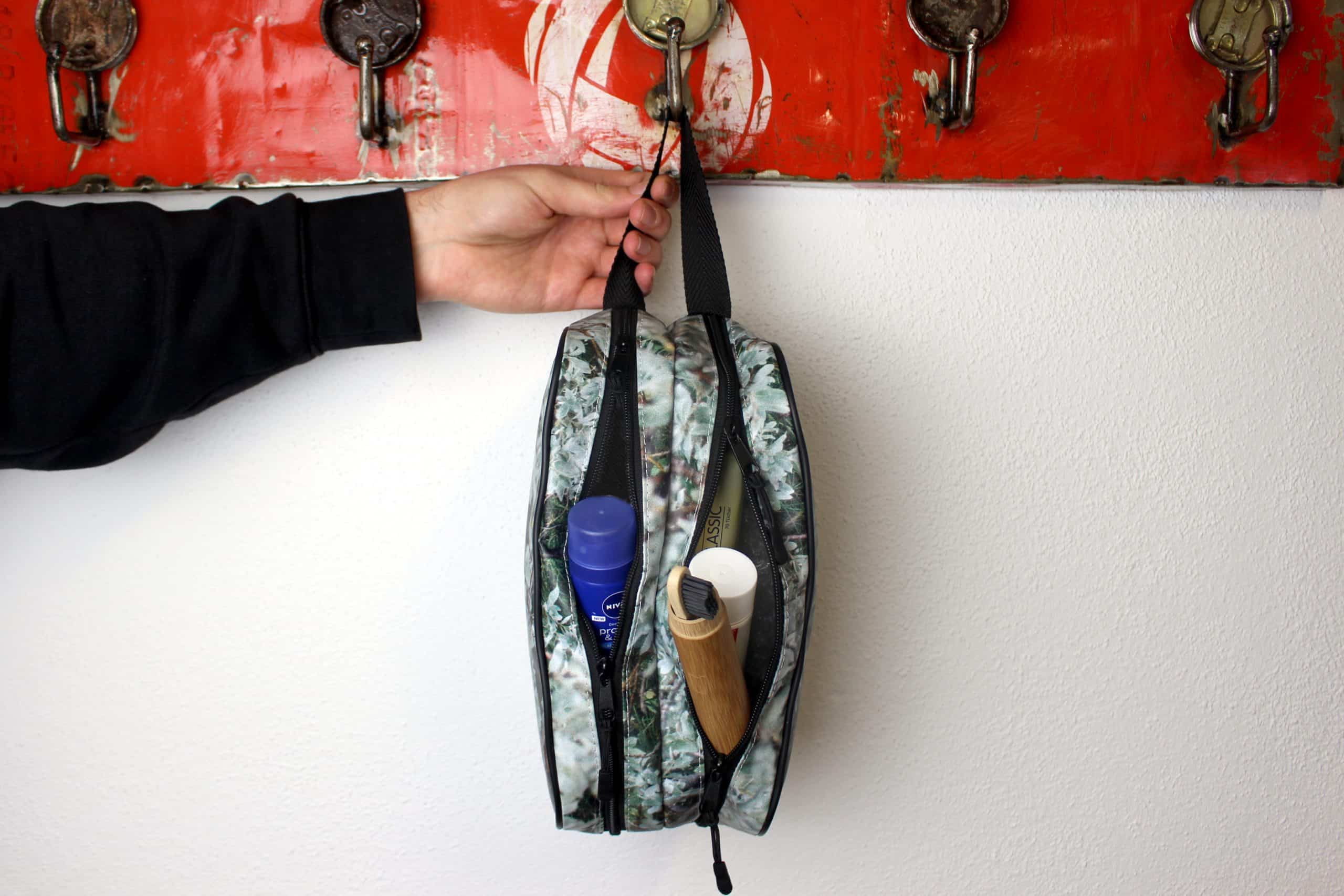 reciclage-upcycling-banner-plane-ToGoBag-Werbeartikel