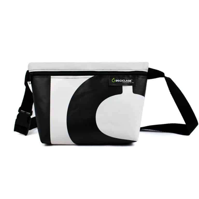 RECICLAGE - Upcycling - Banner & Plane - body bag