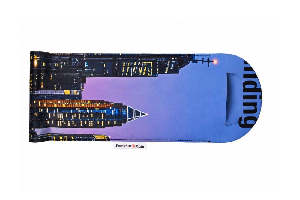 reciclage-upcycling-banner-plane-flaschenhalter