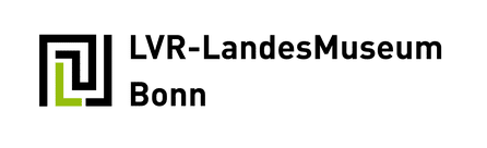 RECICLAGE - Upcycling - Banner & Plane - Landesmuseum Bonn - Logo