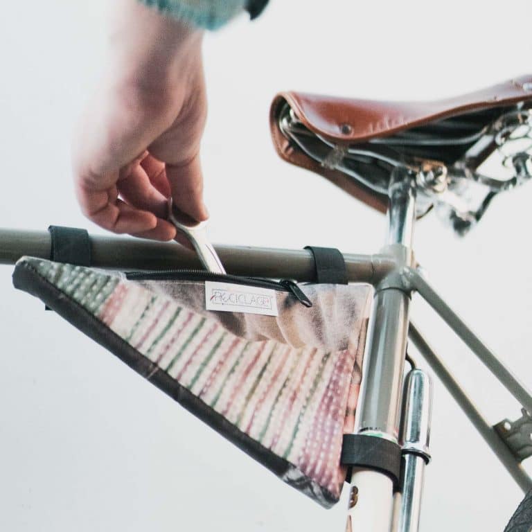 RECICLAGE - Upcycling - Banner & Plane - Fahrradtasche