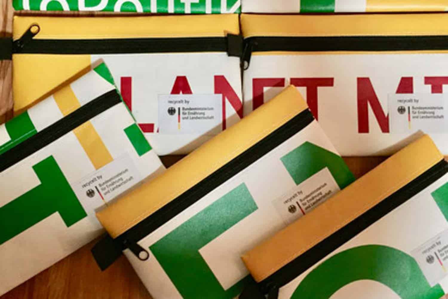 RECICLAGE - Upcycling - Banner & Plane - Bundesministerium für Ernährung und Landwirtschaft - Mäppchen