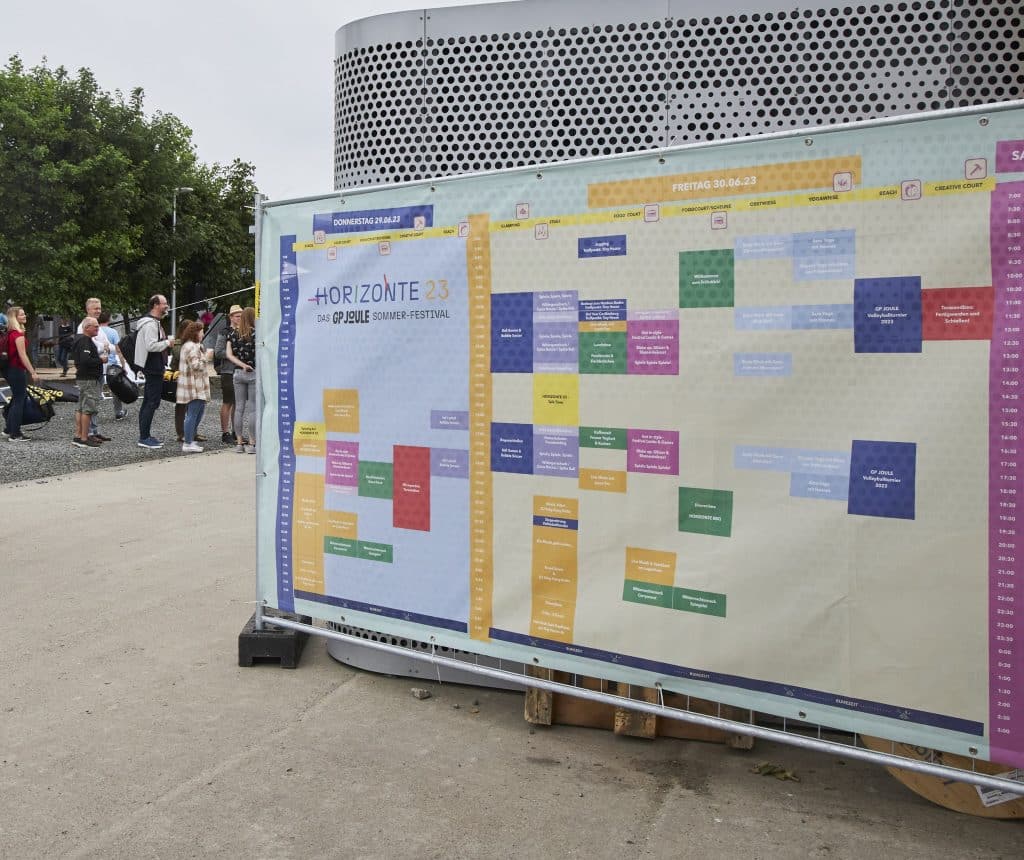reciclage-openair-gpjoule-upcycling-Jutebeutel-merchandise-merch artikel-banner-plane-festival-recycling- werbetaschen